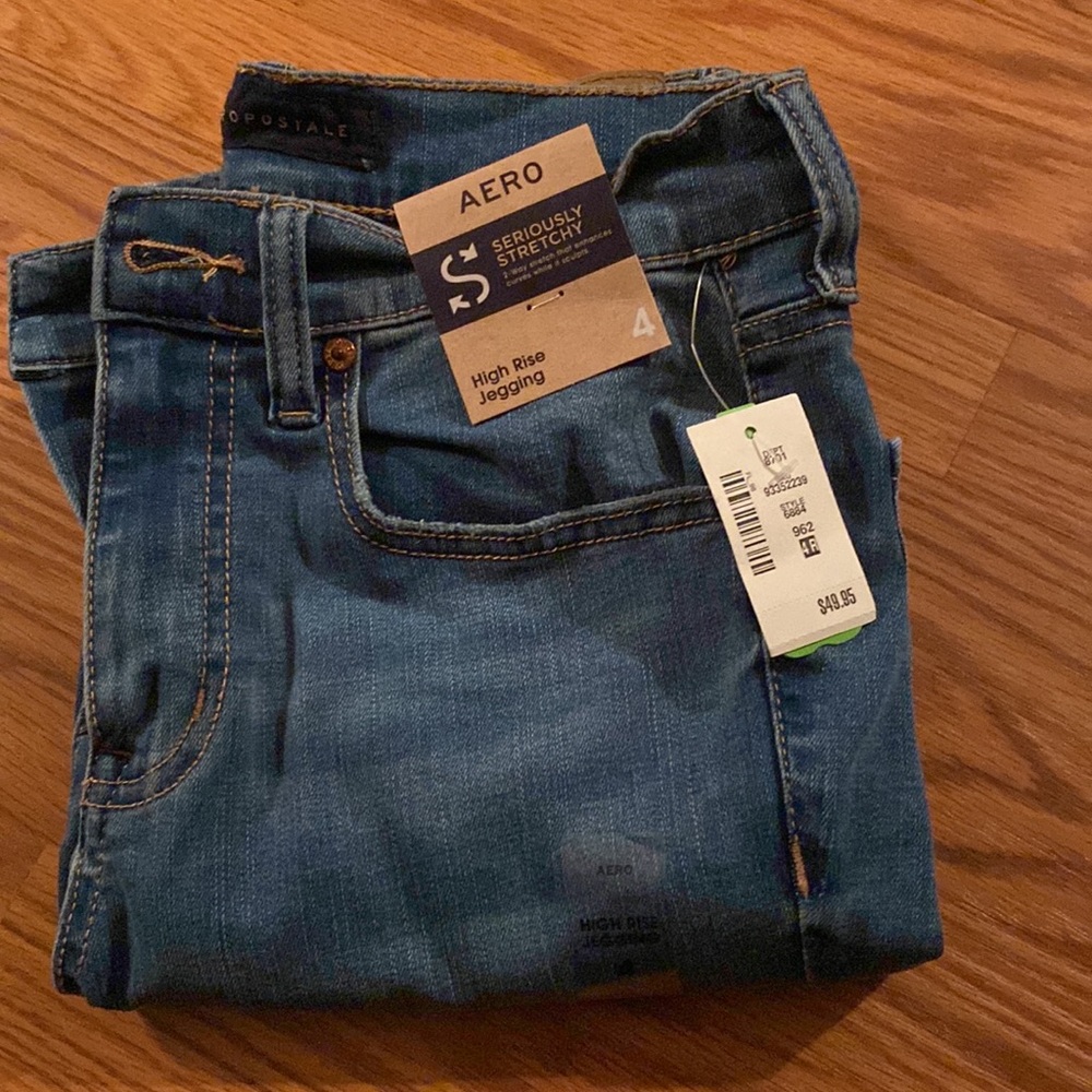 Aeropostale Jeggings  ….. Brand New